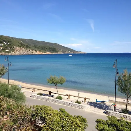 Apartment Montecristo - Fronte Mare In Posizione Unica Marina di Campo