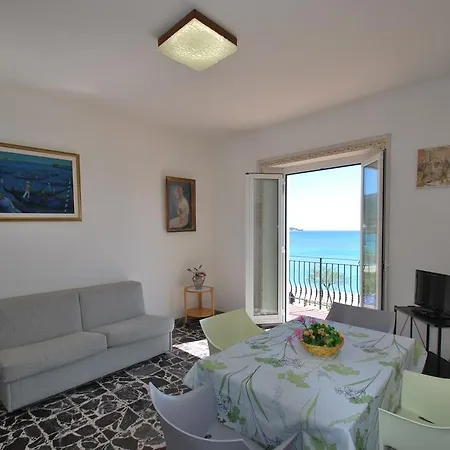 Apartment Montecristo - Fronte Mare In Posizione Unica Marina di Campo