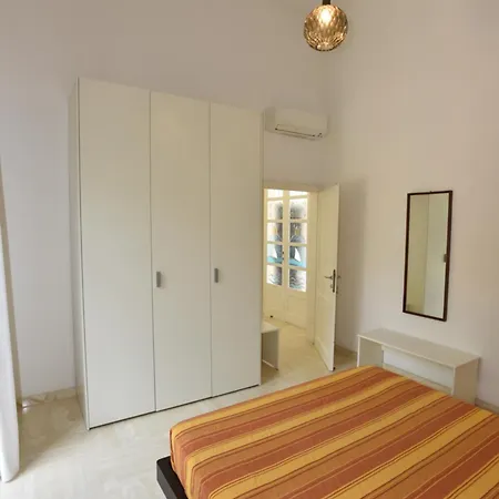 Montecristo - Fronte Mare In Posizione Unica Appartement *