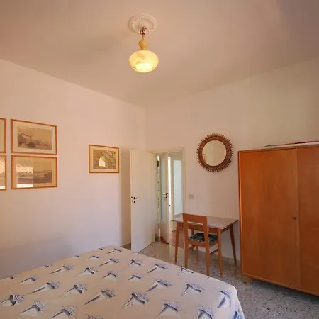 Montecristo - Fronte Mare In Posizione Unica Daire *