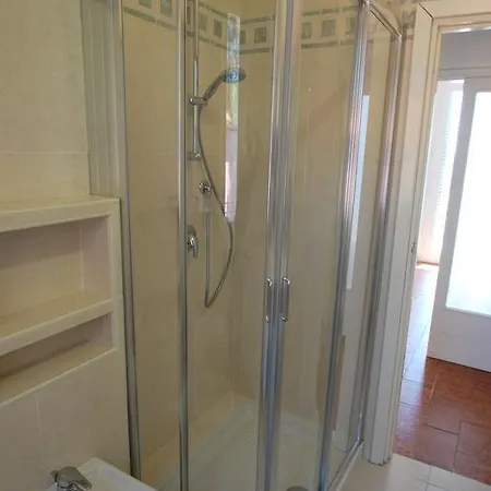 Montecristo - Fronte Mare In Posizione Unica