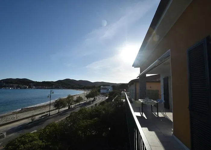 Montecristo - Fronte Mare In Posizione Unica Apartament *