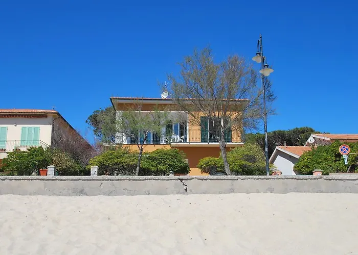 Montecristo - Fronte Mare In Posizione Unica *