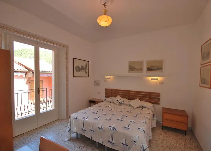 Montecristo - Fronte Mare In Posizione Unica * Marina di Campo