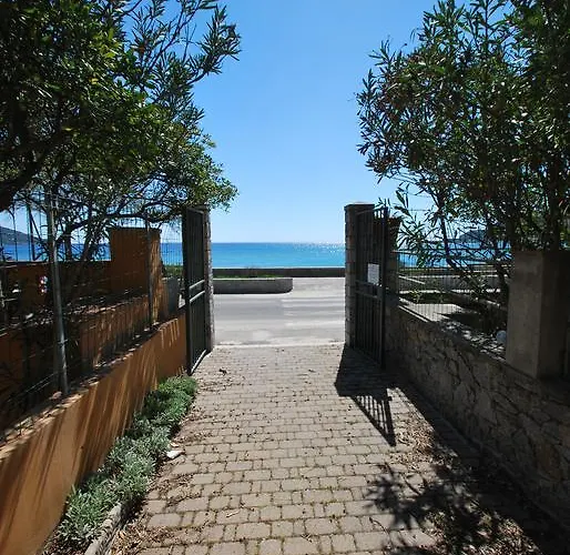 Apartament Montecristo - Fronte Mare In Posizione Unica *