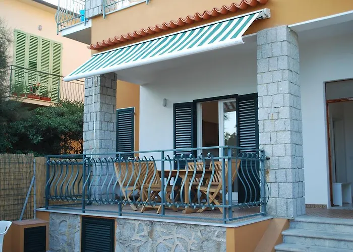 Montecristo - Fronte Mare In Posizione Unica * Marina di Campo