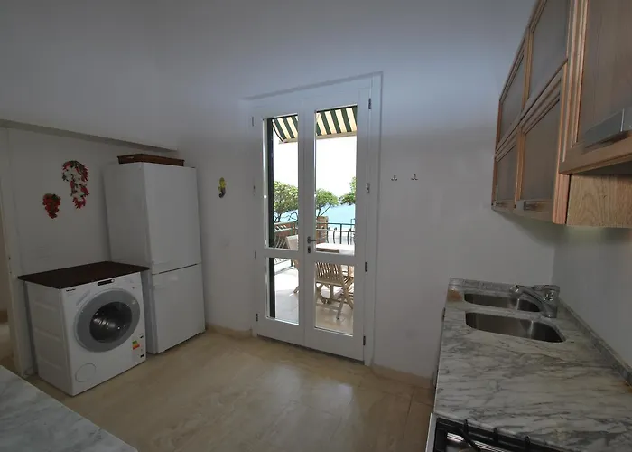 Montecristo - Fronte Mare In Posizione Unica * Marina di Campo