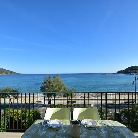 Διαμέρισμα Montecristo - Fronte Mare In Posizione Unica *