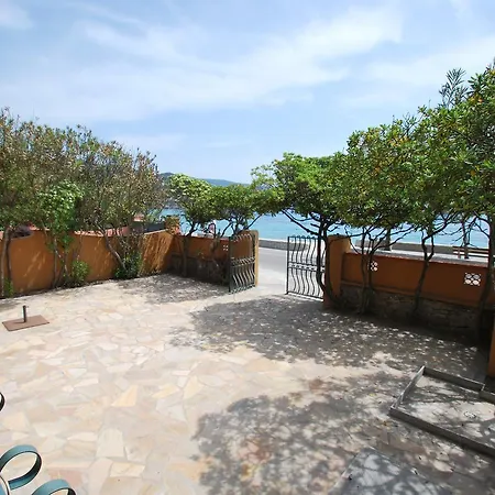 Διαμέρισμα Montecristo - Fronte Mare In Posizione Unica